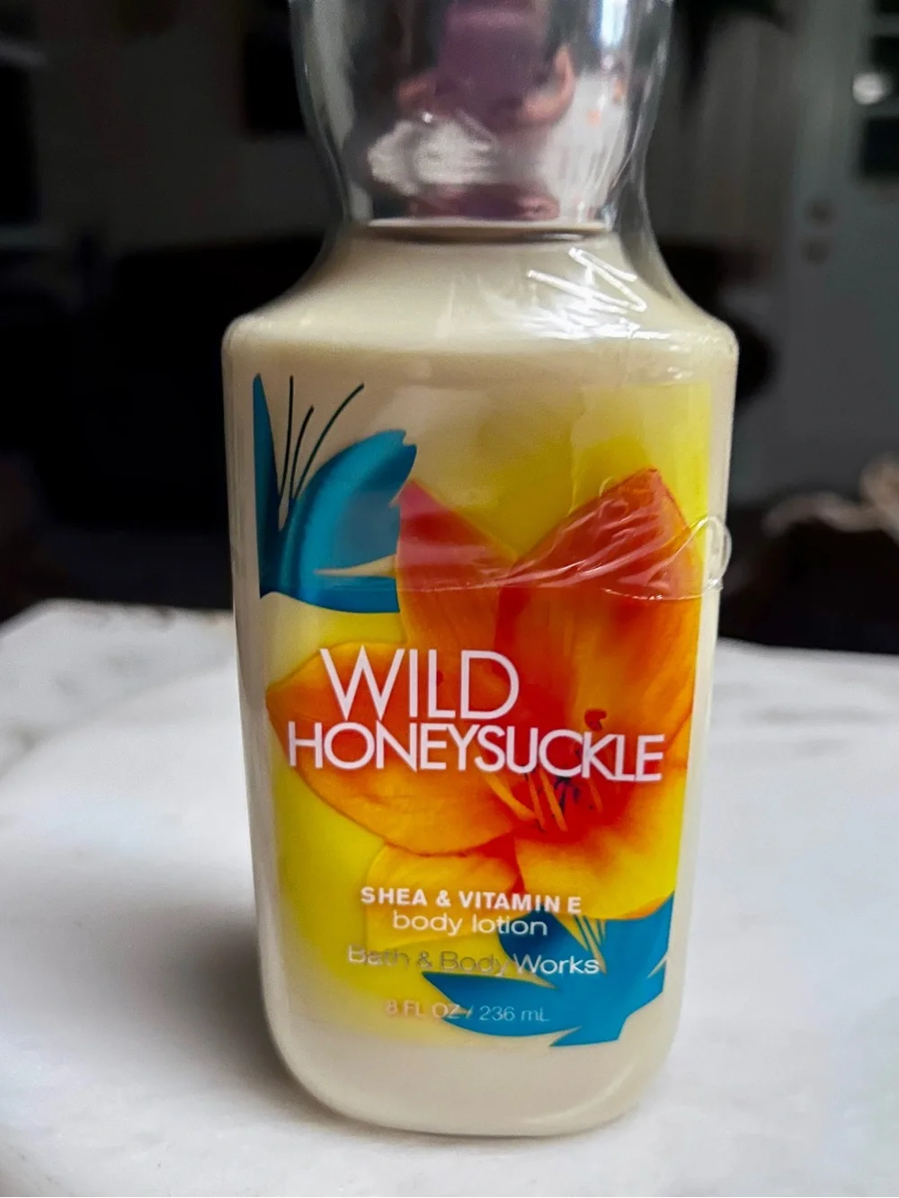 Bath & Body Works “Wild Honeysuckle” Signature Body Lotion ~ 8 oz. ~ New/Sealed